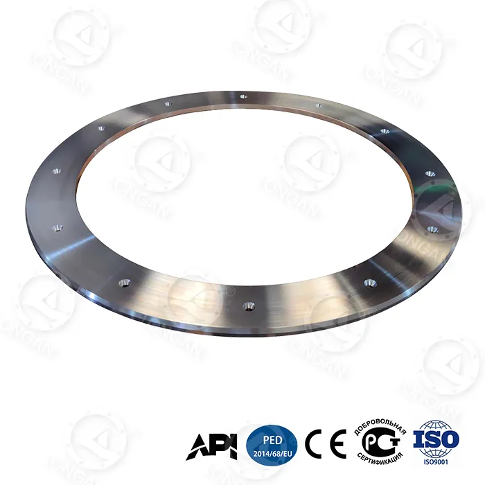 बड़े मुँह वाला निकला हुआ किनारा